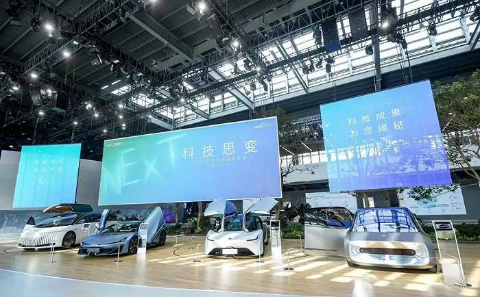 早报|外交部美国研究司司长介绍布林肯访华。截至6月15日,全国共有3072所高校